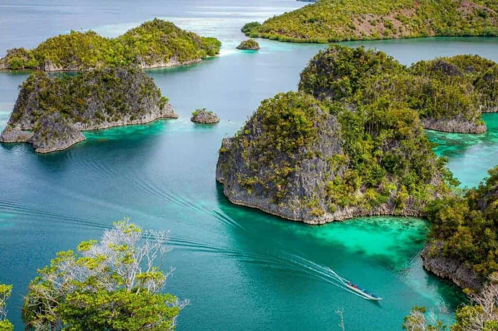 raja-ampat-islands-1024x682